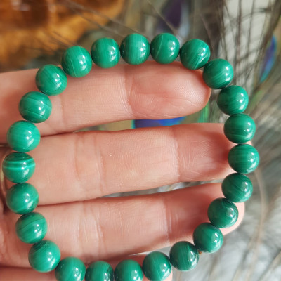 Vòng Tay Phong Thủy Đá Lông Công hay gọi là đá Malachite tự nhiên bóng đẹp Size vòng 7,5mm nữ mệnh Mộc mệnh Hỏa Vòng Xanh Đá Lông Công Vân tự nhiên đẹp đeo tốt sức khỏe, đẹp, may mắn trong công việc ạ