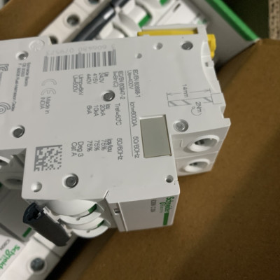 Aptomat MCB A9F74220 Schneider 2P 20A Chính hãng