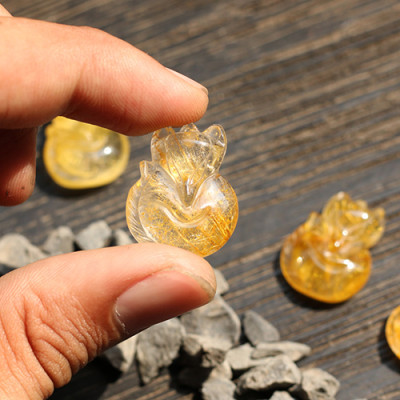 Hồ Ly Thạch Anh Tóc Vàng Ngọc Quý Gemstones