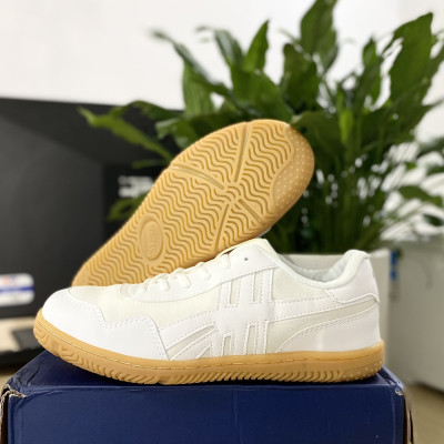 Giày bóng bàn, cầu lông Nagaki