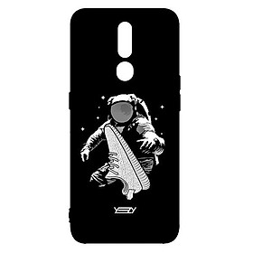 Ốp lưng dành cho điện thoại Oppo F11 Pro Yezzy Nền Đen - Hàng Chính Hãng