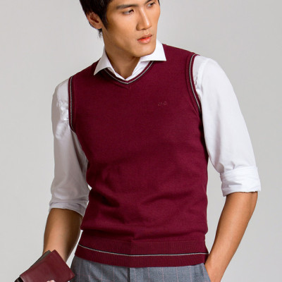 Áo len gile Aligro màu nâu đỏ ALENGL015