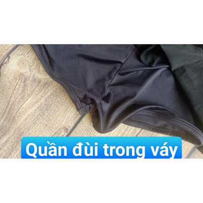 Bộ đồ bơi dài tay thời trang giúp các chị em vô tư đi bơi mà không lo nắng ăn, vừa lại kín đáo và thời trang nữa.