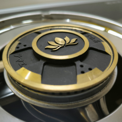 Bếp gas đôi mặt kính AIRPORT APB 678 Hàng chính hãng