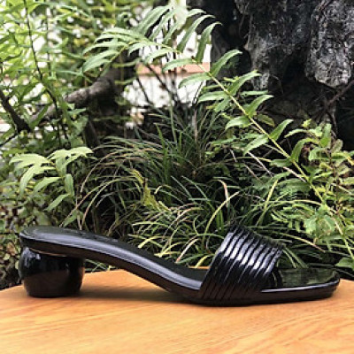 Guốc nữ cao gót hot trend  trẻ trung năng động 21224