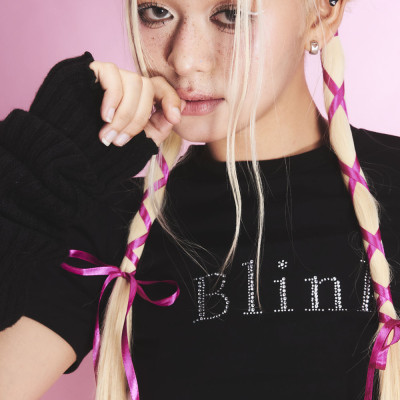 DOTTIE - Áo thun đính đá Blink - Đen - T0789