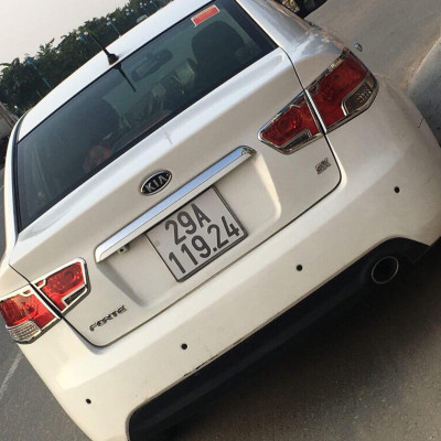 Bộ Ốp Viền Đèn Pha Hậu Cho Kia Forte