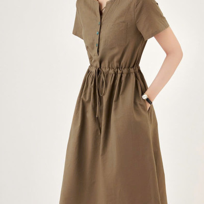 Đầm cao cấp Đũi Việt thiết kệ cổ V và dây rút sang trọng, trẻ trung da218