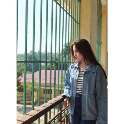 Áo khoác jean nữ rẻ túi vuông dưới tà phối đẹp chuẩn shop-A3148