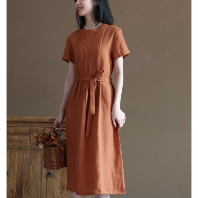 Đầm suông linen nữ cổ tròn kín đáo, đầm có túi chéo tiện lợi, kèm dây thắt eo xinh NH191 cam