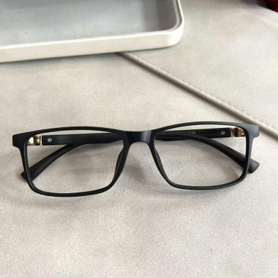 Kính gọng nhựa dẻo unisex nam nữ dáng basic chữ nhật cao cấp (Màu đen nhám)