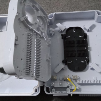 Tủ phối quang 24FO outdoor nhựa, lắp PLC 1*16 box, đầy đủ phụ kiện, Hàng nhập khẩu