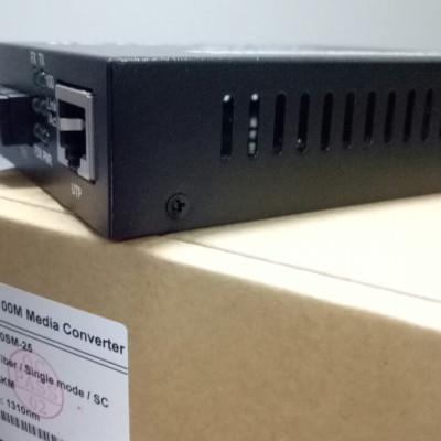 Convector media 2 sợi SC- BTON -10/100M -25km mã BT-950SM-25 . Hàng chính hãng