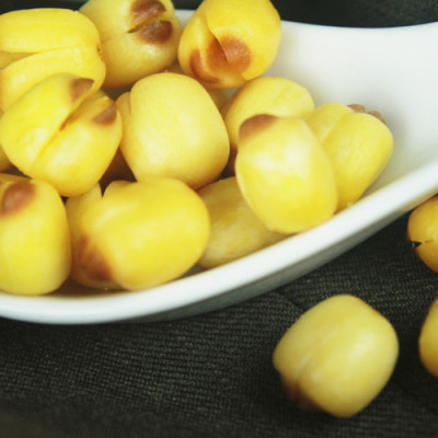 Combo Hạt Sen Sấy Hải Long (230g) + Mãng Cầu Sấy Dẻo Hải Long (120g)